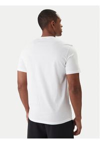 Emporio Armani T-Shirt EM000574 AF20434 U0002 Biały Regular Fit. Kolor: biały. Materiał: bawełna #5