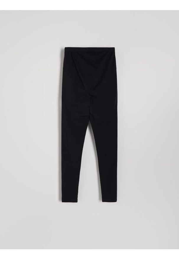 Reserved - Bawełniane legginsy z wysokim stanem - czarny. Stan: podwyższony. Kolor: czarny. Materiał: bawełna. Styl: klasyczny