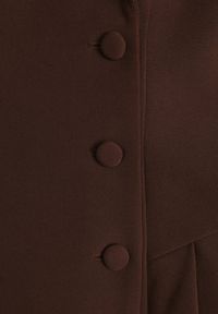 Renee - Brązowa Rozkloszowana Sukienka Marynarka VICES z Usztywnianymi Ramionami Ilarita. Okazja: do pracy, na spotkanie biznesowe. Kolor: brązowy. Styl: biznesowy #4