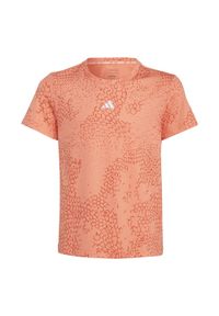 Adidas - AEROREADY 3-Stripes Allover Print Tee. Kolor: pomarańczowy, czerwony, wielokolorowy, szary. Materiał: materiał. Wzór: nadruk
