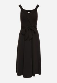 Born2be - Czarna Elegancka Sukienka o Fasonie Hiszpanki z Materiałowym Paskiem Xaelia. Typ kołnierza: dekolt hiszpanka. Kolor: czarny. Materiał: materiał. Styl: elegancki