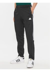 Adidas - adidas Spodnie dresowe Tiro IP3778 Czarny Regular Fit. Kolor: czarny. Materiał: bawełna