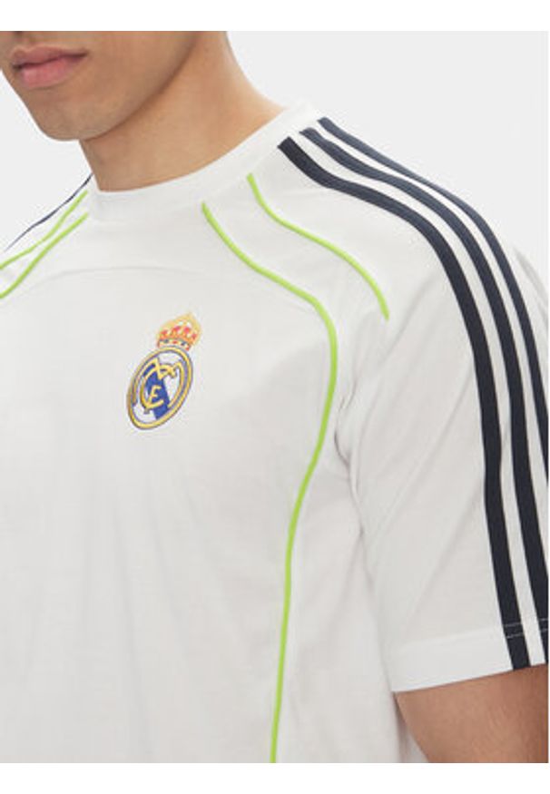 Adidas - adidas Koszulka techniczna Real Madrid UBP JF2591 Biały Regular Fit. Kolor: biały. Materiał: bawełna