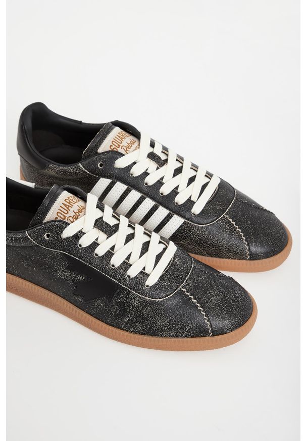 Sneakersy męskie skórzane DSQUARED2. Materiał: skóra