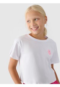 4f - 4F T-shirt crop top z nadrukiem dziewczęcy - biały 146 (10-11 lat). Okazja: na co dzień. Kolor: biały. Materiał: bawełna, jersey, dzianina. Wzór: nadruk. Sezon: lato. Styl: sportowy, casual