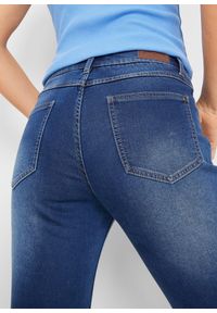 bonprix - Dżinsy ocieplane z miękką spodnią stroną, krój boyfriend. Kolor: niebieski #2