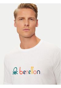 United Colors of Benetton - United Colors Of Benetton T-Shirt 3I1XU109Q Biały Relaxed Fit. Kolor: biały. Materiał: bawełna