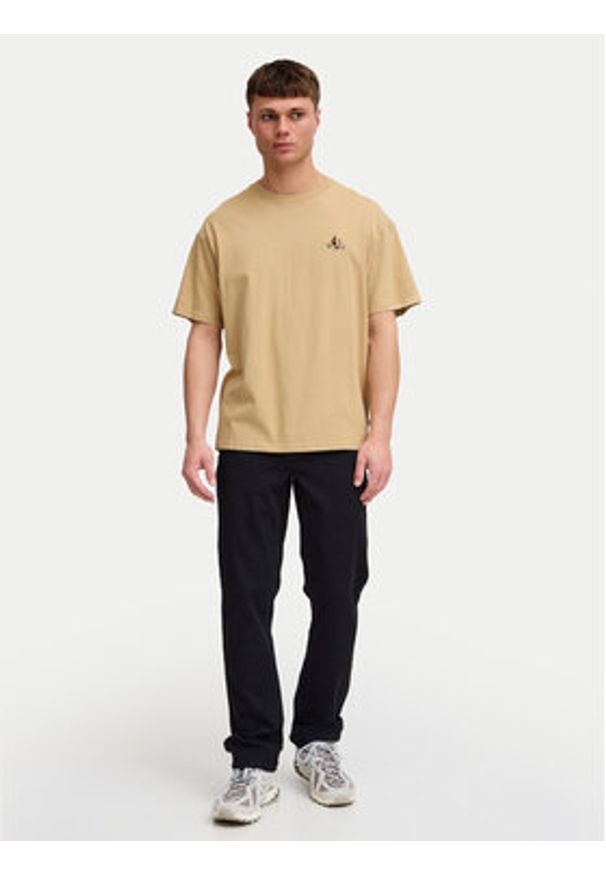 !SOLID - Solid T-Shirt Manes 21108333 Brązowy Regular Fit. Kolor: brązowy. Materiał: bawełna