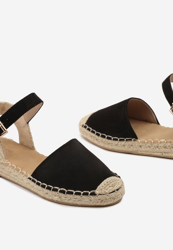 Renee - Czarne Espadryle Udekorowane Plecionką Titanias. Kolor: czarny. Materiał: len. Sezon: lato. Obcas: na obcasie. Styl: elegancki. Wysokość obcasa: niski