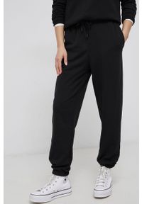 only - Only Spodnie damskie kolor czarny gładkie. Stan: podwyższony. Kolor: czarny. Materiał: bawełna, dzianina. Wzór: gładki #4