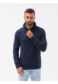 Ombre Clothing - Sweter męski ze stójką - ciemnoniebieski E194 - L. Typ kołnierza: kołnierzyk stójkowy. Kolor: niebieski. Materiał: bawełna, akryl. Wzór: prążki