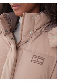 Tommy Jeans Kurtka puchowa Alaska DW0DW21624 Beżowy Regular Fit. Kolor: beżowy. Materiał: syntetyk #4