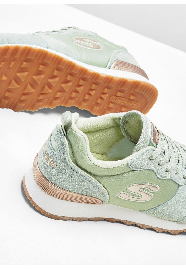 bonprix - Sneakersy Skechers z pianką memory. Kolor: zielony