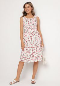 Born2be - Biało-Czerwona Sukienka Rozkloszowana na Ramiączkach w Kwiaty Tallio. Okazja: na co dzień, na imprezę, na spacer. Typ kołnierza: dekolt kwadratowy. Kolor: biały. Materiał: jeans. Długość rękawa: na ramiączkach. Wzór: kwiaty. Typ sukienki: proste, rozkloszowane. Styl: casual, klasyczny #4
