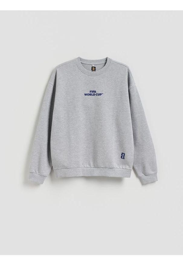 Reserved - Bluza FIFA World Cup - jasnoszary. Kolor: szary. Materiał: bawełna, dzianina