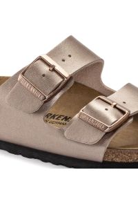Birkenstock - Klapki damskie BIRKENSTOCK ARIZONA BF COPPER. Okazja: na co dzień. Kolor: brązowy. Materiał: materiał. Wzór: paski. Sezon: lato. Styl: klasyczny, elegancki, casual #4