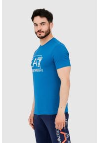 EA7 Emporio Armani - EA7 Niebieski męski t-shirt z dużym logo. Kolor: niebieski