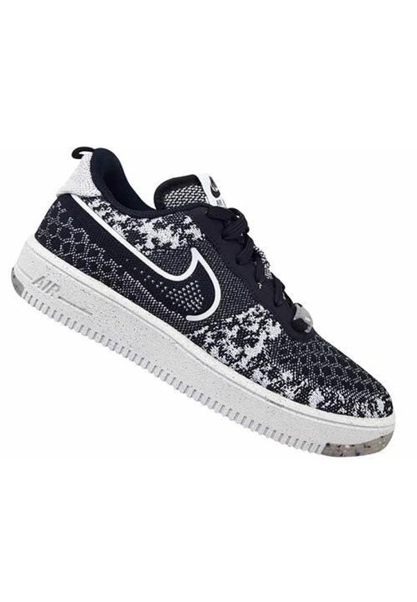 Buty do chodzenia dla dzieci Nike AF1 Crater Flyknit NN GS. Zapięcie: sznurówki. Kolor: biały, wielokolorowy, czarny. Materiał: materiał, syntetyk. Szerokość cholewki: normalna. Sport: turystyka piesza