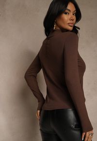 Renee - Brązowa Bluzka z Bawełny z Guzikami z Tyłu Tuselia. Okazja: na imprezę, na co dzień. Kolor: brązowy. Materiał: bawełna. Styl: casual #5