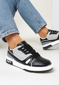 Born2be - Czarne Sneakersy Bexlie. Nosek buta: okrągły. Kolor: czarny. Materiał: skóra ekologiczna, materiał. Wzór: aplikacja