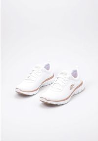skechers - Obuwie Sportowe Damskie Skechers Mesh Lace-Up W Biały. Kolor: biały. Materiał: materiał, mesh. Szerokość cholewki: normalna. Sport: turystyka piesza