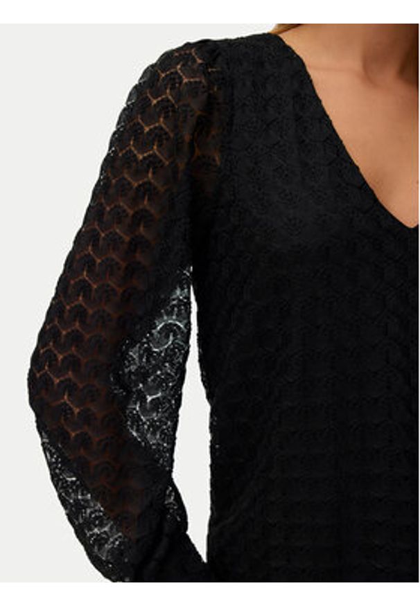 Vero Moda Bluzka Vmbecca 10336137 Czarny Regular Fit. Kolor: czarny. Materiał: syntetyk