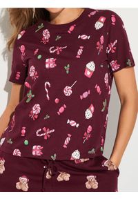 Sinsay - Bawełniana koszulka ze wzorkiem świątecznym - bordowy. Kolor: czerwony. Materiał: bawełna. Styl: wizytowy #1
