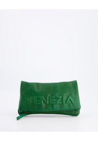 Venezia - ZIELONA TOREBKA Z BRELOKIEM PLE073 GREEN. Kolor: zielony. Dodatki: z breloczkiem. Materiał: skórzane #1