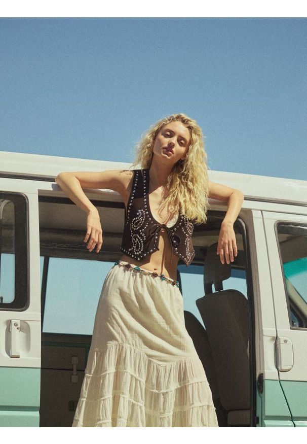 Reserved - Muślinowa spódnica midi - złamana biel. Materiał: bawełna, tkanina