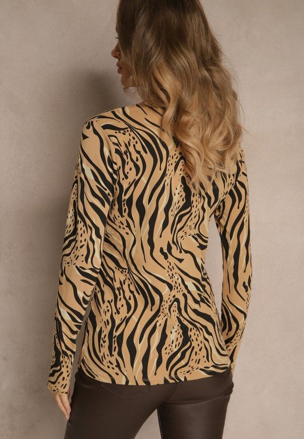 Renee - Beżowo-Czarna Bluzka Longsleeve z Bawełny z Zebrę Unirea. Kolor: beżowy. Materiał: bawełna. Długość rękawa: długi rękaw. Długość: krótkie. Wzór: motyw zwierzęcy. Styl: klasyczny