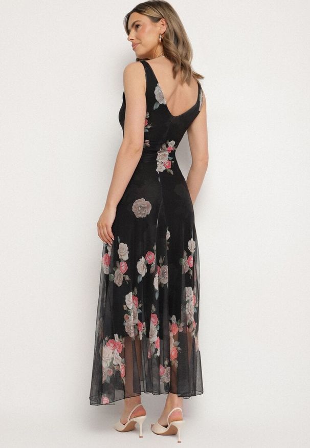 Born2be - Czarna Siateczkowa Sukienka z Kwiatowym Motywem Milanessa. Okazja: na co dzień. Kolor: czarny. Materiał: jeans. Wzór: kwiaty. Typ sukienki: proste. Styl: elegancki, casual