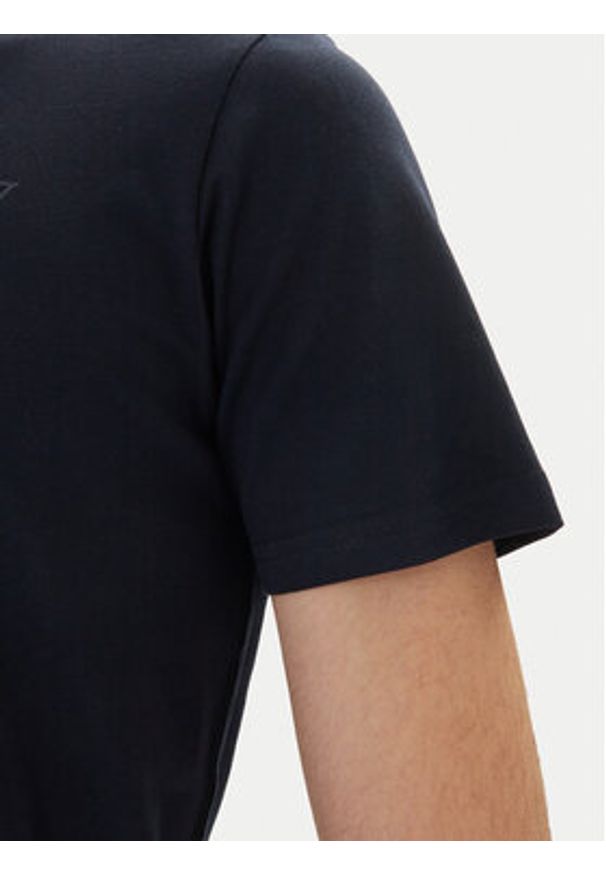Guess T-Shirt M6GI11 K2992 Granatowy Slim Fit. Kolor: niebieski. Materiał: bawełna