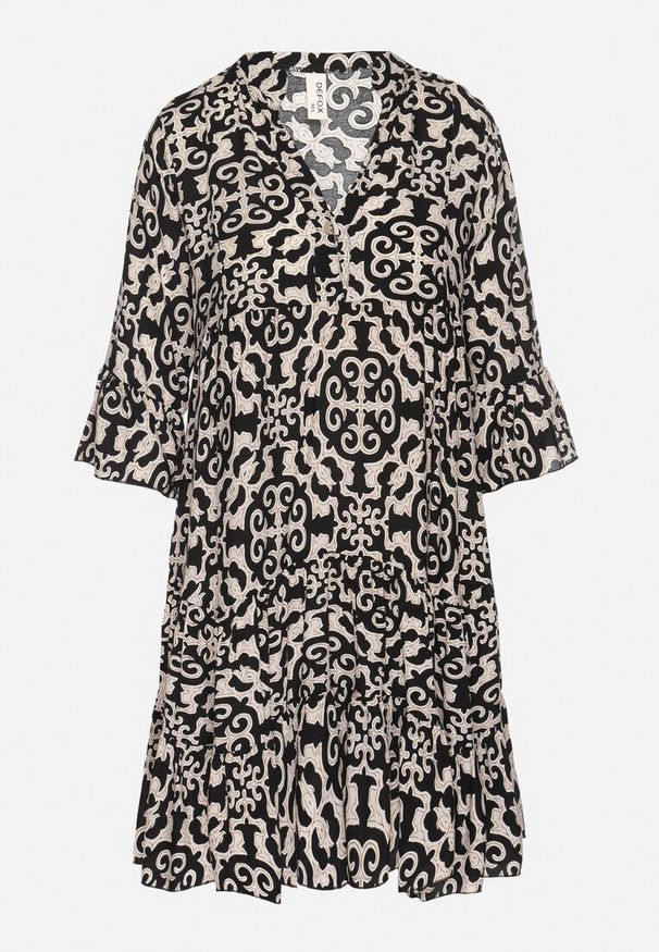 Born2be - Czarna Sukienka Rozkloszowana z Bawełny w Etniczny Wzór Zalista. Okazja: na co dzień. Kolor: czarny. Materiał: bawełna. Typ sukienki: rozkloszowane. Styl: boho, casual