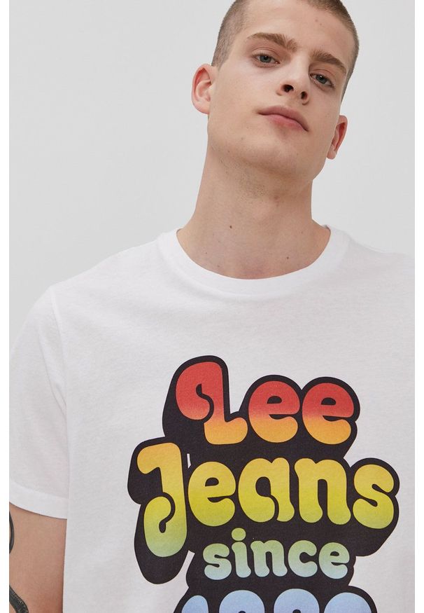 Lee - T-shirt PRIDE. Okazja: na co dzień. Kolor: biały. Wzór: nadruk. Styl: casual