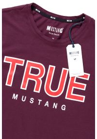 Mustang - MUSTANG T SHIRT Alex C Print WINETASTING 1008702 8355. Kolor: czerwony. Wzór: nadruk #5