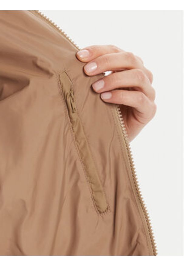 Barbour Kurtka przejściowa Martha LQU1840BE31 Brązowy Regular Fit. Kolor: brązowy. Materiał: syntetyk