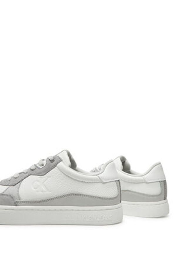 Calvin Klein Jeans Sneakersy Classic Cupsole Mg Wmm YM0YM01153 Biały. Kolor: biały. Materiał: skóra