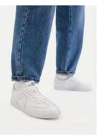 Love Moschino - LOVE MOSCHINO Sneakersy JA15112G1OIA0100 Biały. Kolor: biały. Materiał: skóra #4