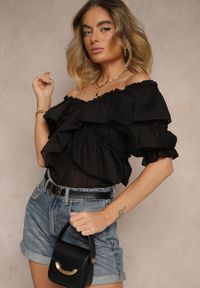 Renee - Czarna Bluzka z Falbankami i Bufiastymi Rękawami Aliviera. Okazja: na co dzień. Typ kołnierza: kołnierz z falbankami. Kolor: czarny. Materiał: jeans. Styl: elegancki, casual