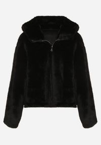 Born2be - Czarna Kurtka Futrzana z Nieodpinanym Kapturem Lanasia. Okazja: na co dzień. Kolor: czarny. Materiał: futro. Styl: casual, elegancki #3