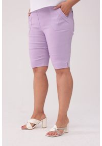 Nasi partnerzy - Komfortowe lawendowe spodnie bermudy PLUS SIZE XXL OVERSIZE. Kolekcja: plus size. Kolor: fioletowy. Materiał: wiskoza, poliester, włókno, elastan, tkanina. Długość: krótkie #1
