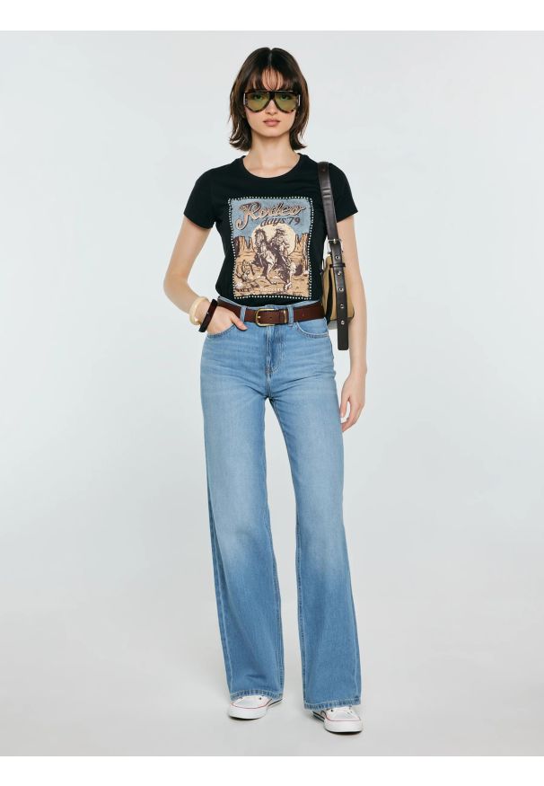 Big-Star - Koszulka damska z linii Authentic z nadrukiem czarna Erellsa 906. Kolor: czarny. Materiał: dzianina. Długość: długie. Wzór: nadruk. Styl: rockowy, elegancki