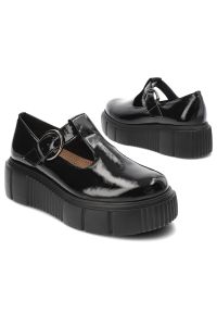 Czarne Lakierowane Półbuty Armodo Eleganckie Buty Damskie. Okazja: na co dzień. Zapięcie: klamry. Kolor: czarny. Materiał: lakier. Styl: elegancki #4