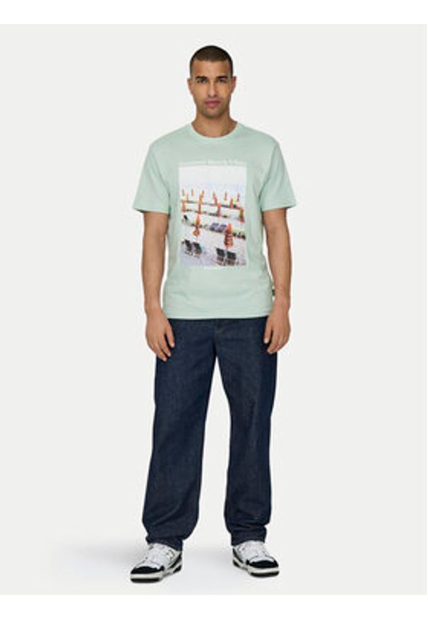 Only & Sons T-Shirt Kolton 22028735 Zielony Regular Fit. Kolor: zielony. Materiał: bawełna