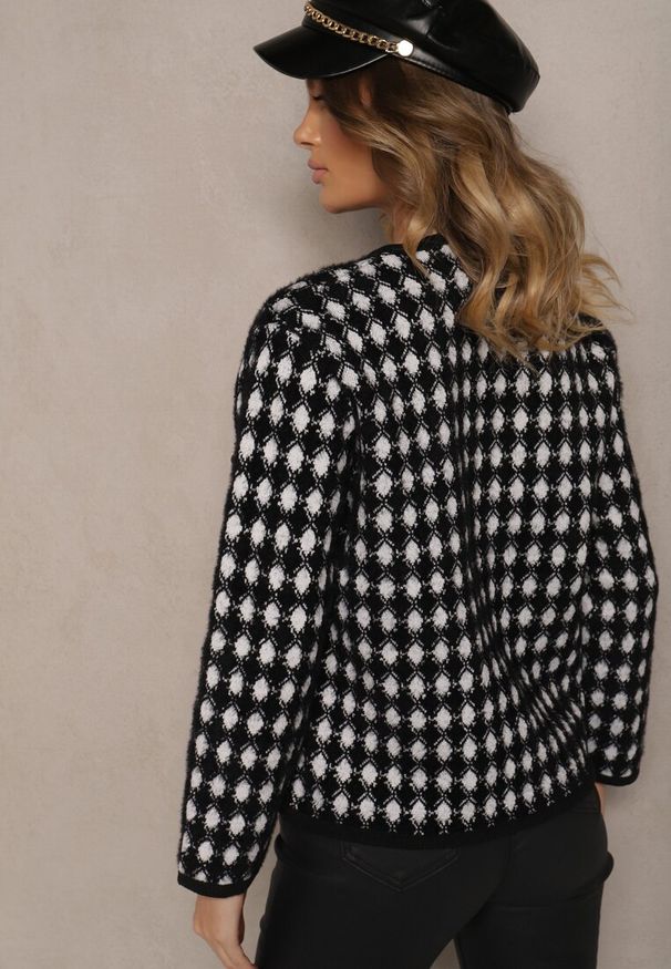 Renee - Czarny Wiskozowy Kardigan Ozdobiony Wzorem w Pepitkę i Guzikami Saveri. Kolor: czarny. Materiał: wiskoza. Wzór: aplikacja. Styl: elegancki, retro
