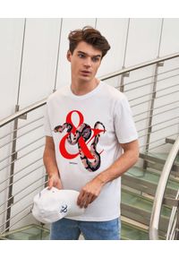 PAPROCKI&BRZOZOWSKI - Biały t-shirt z wężem. Kolor: biały. Materiał: bawełna. Wzór: nadruk #1