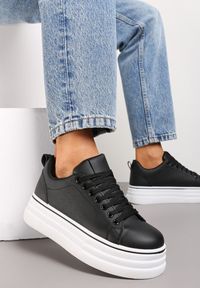 Renee - Czarne Sznurowane Sneakersy na Platformie z Ekoskóry z Przeszyciami Onurte. Kolor: czarny. Obcas: na platformie #1