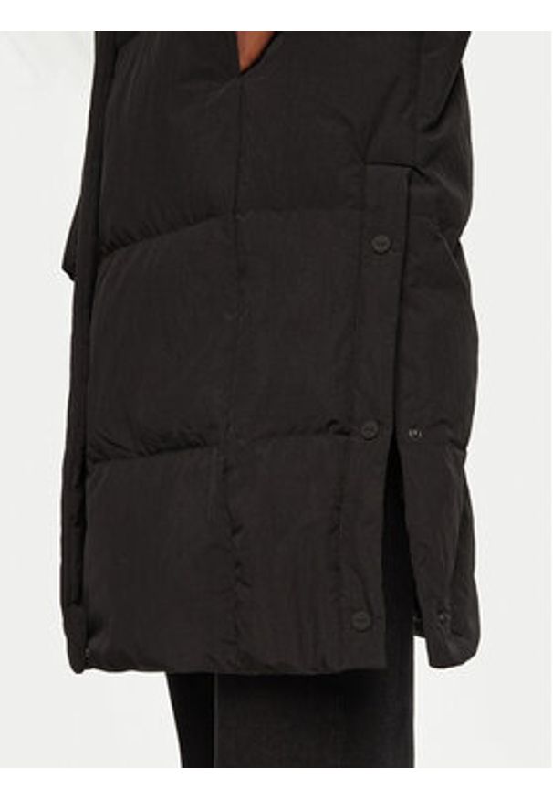 Hugo - HUGO Kurtka puchowa Fini-2 50522318 Czarny Relaxed Fit. Kolor: czarny. Materiał: syntetyk