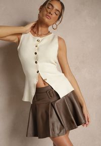 Renee - Brązowa Ocieplana Rozkloszowana Spódnica High Waist o Plisowanym Kroju z Ekoskóry z Paskiem Asitha. Stan: podwyższony. Kolor: brązowy. Materiał: dzianina. Styl: klasyczny, retro, elegancki
