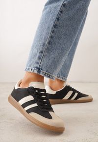 Renee - Czarno-Beżowe Casualowe Sneakersy na Płaskiej Podeszwie z Paskami Jereria. Okazja: na co dzień. Zapięcie: pasek. Kolor: czarny. Materiał: jeans. Obcas: na płaskiej podeszwie #8